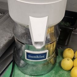 Sunkist Commercial Juicer 