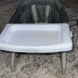 Infantino Ultimate Travel Booster