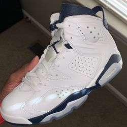 Retro Air Jordan VI