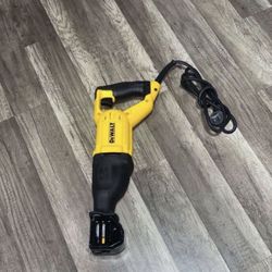 DEWALT ELECTRIC 12AMPS SAWZALL 