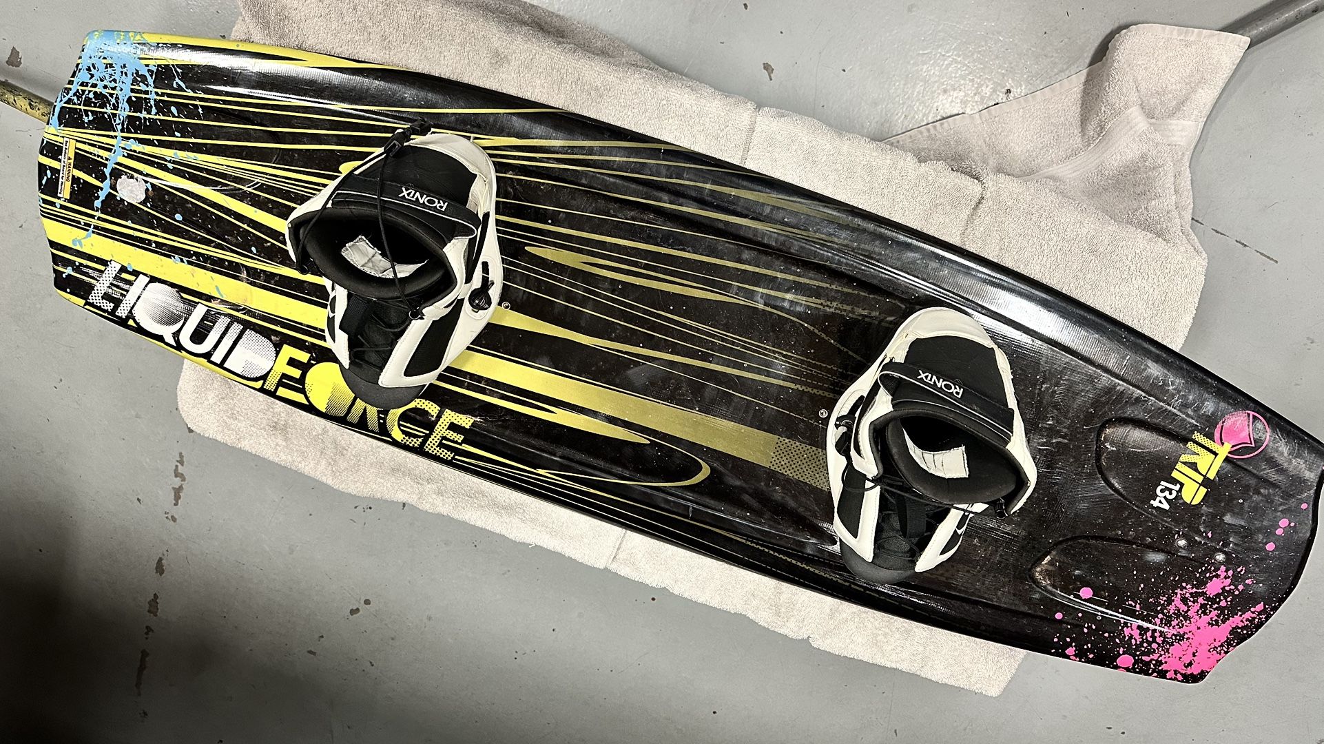 Liquid force trip 134 wakeboard