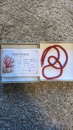14K (585/1000) gold, coral, total weight 17.30 g,
