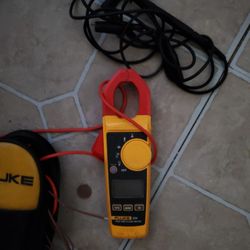 Fluke multimeter