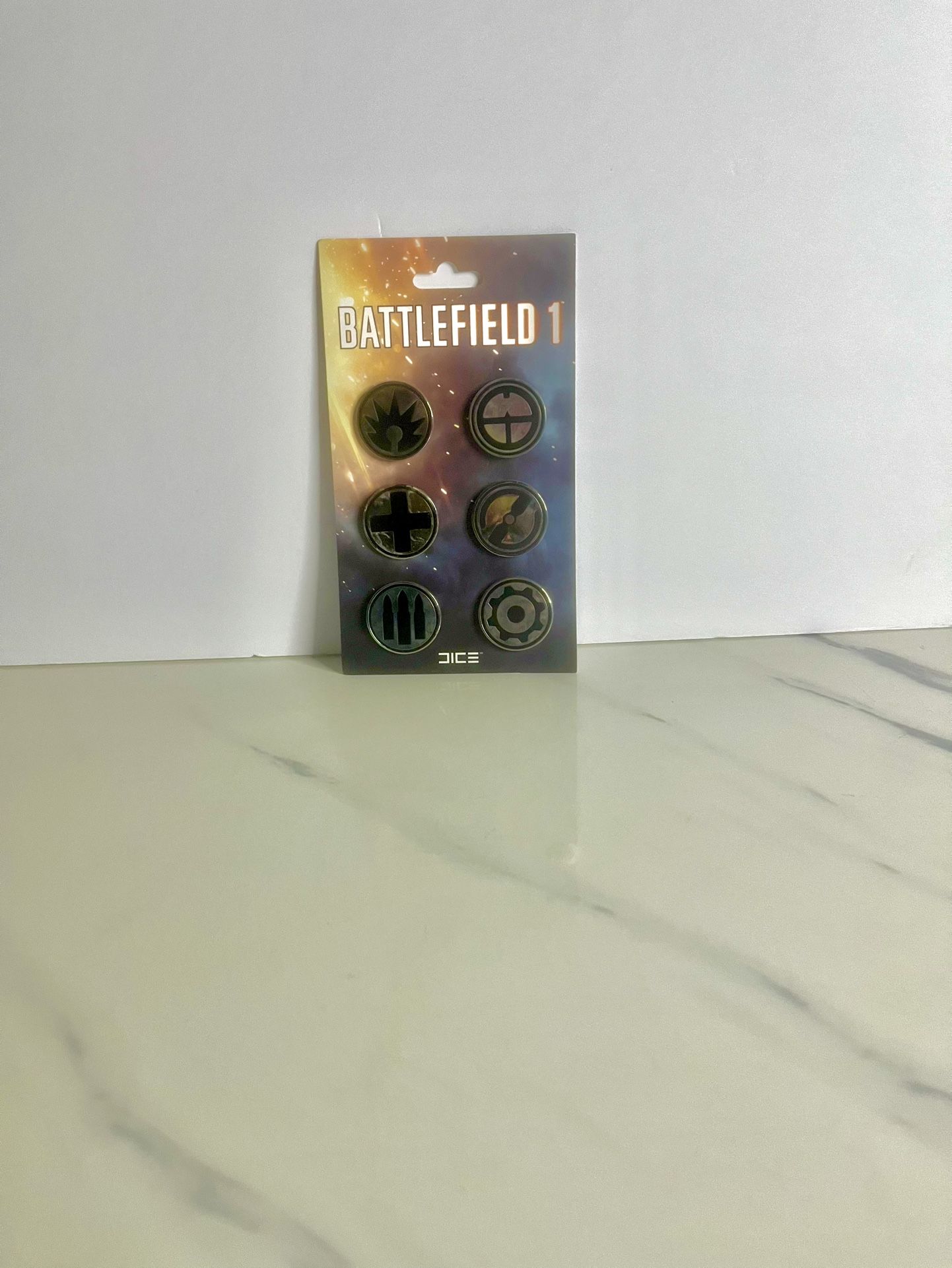 Battlefield 1 Frontline Metal Silver Six Pin Set. 