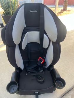 PRE-OWNED EVENFLO BOOSTER SEAT