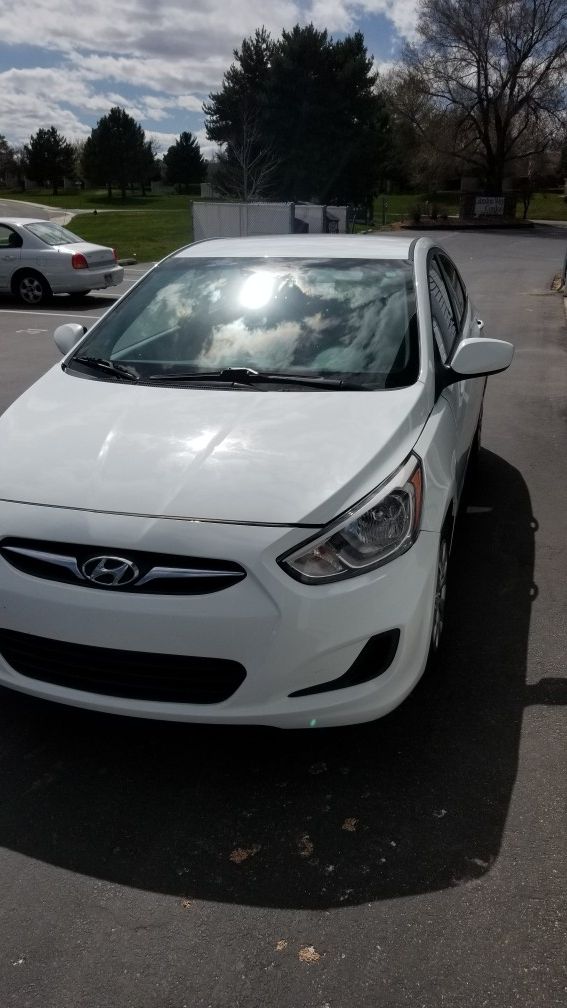 Hyundai Accent 2016 Rebuilt title a/c p/w