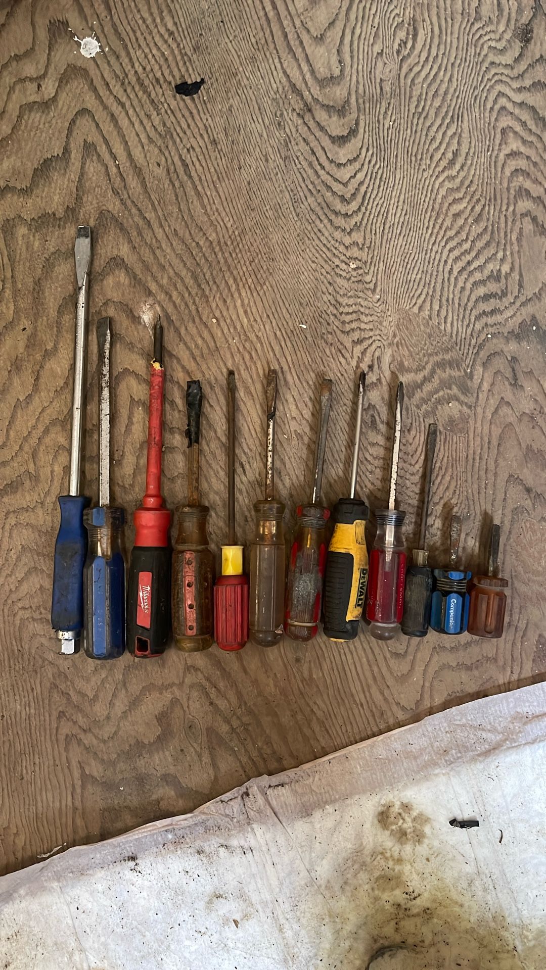 Flathead Screwdrivers 12 Dewalt Craftsman Milwaukee