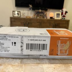 Crate And Barrel Bodega Glass 12 Oz Set Of 12 Brnad New Glasses. 