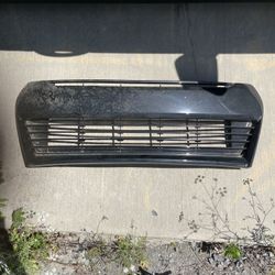 Lower Center Grille For 2014-2016 Toyota Corolla S