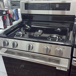 New L G Gas Stove. 5 Burner And Grill 
