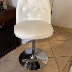 Adjustable Height Vanity Chair