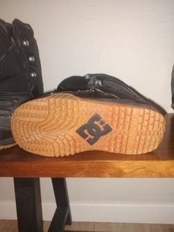Snow board boots