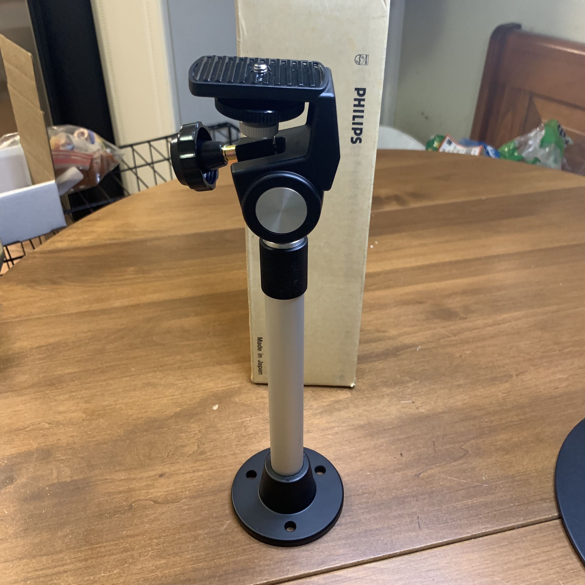 Philips TC9202 Security Camera Stand