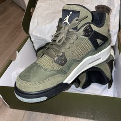 Jordan 4’s 6.5Y- 8W