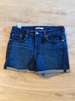 Levi's Mid Length Denim Shorts Size 31