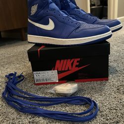 Lightly Used Jordan 1 Hyper Royal