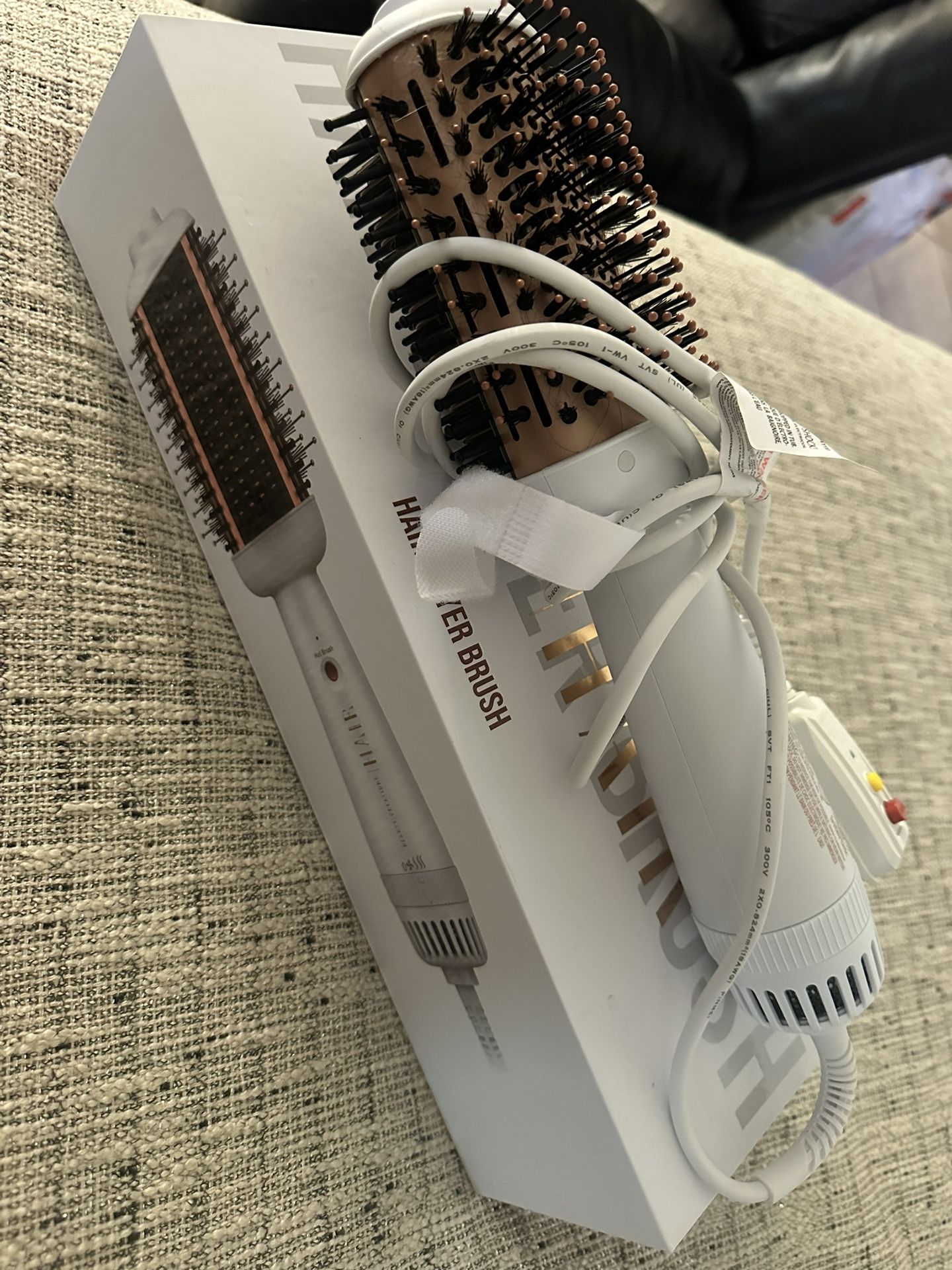 Beauty Creations Hair Dryer Brush