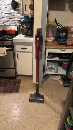 Shark vacum cordless 25$ firm