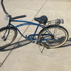 1980 ‘s Schwinn Cruiser Bike With Rear Rack