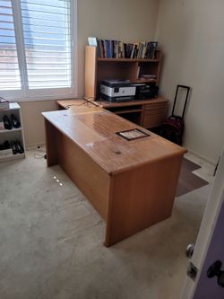 Free desk unit