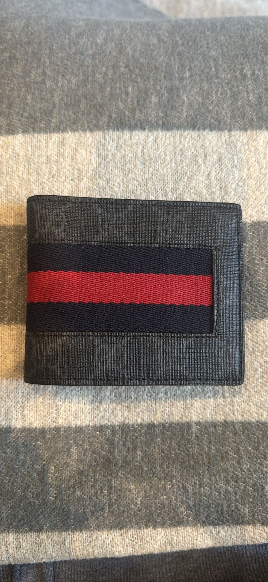 Gucci Bifold Wallet GG Supreme Black
