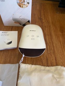 Hand massager