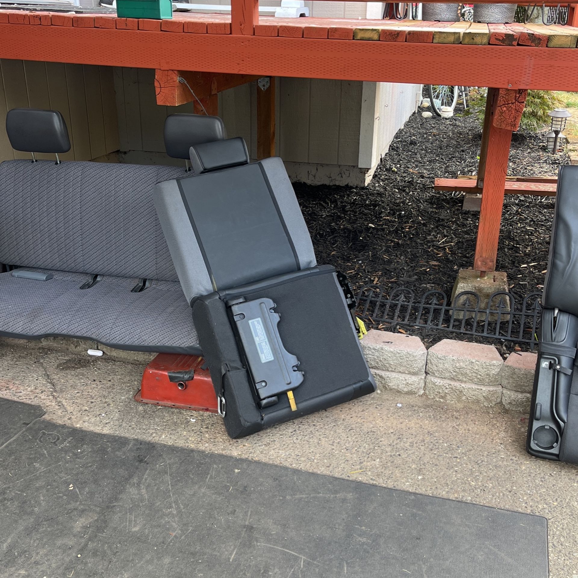 Honda Element Back Seats for Sale in Puyallup, WA OfferUp