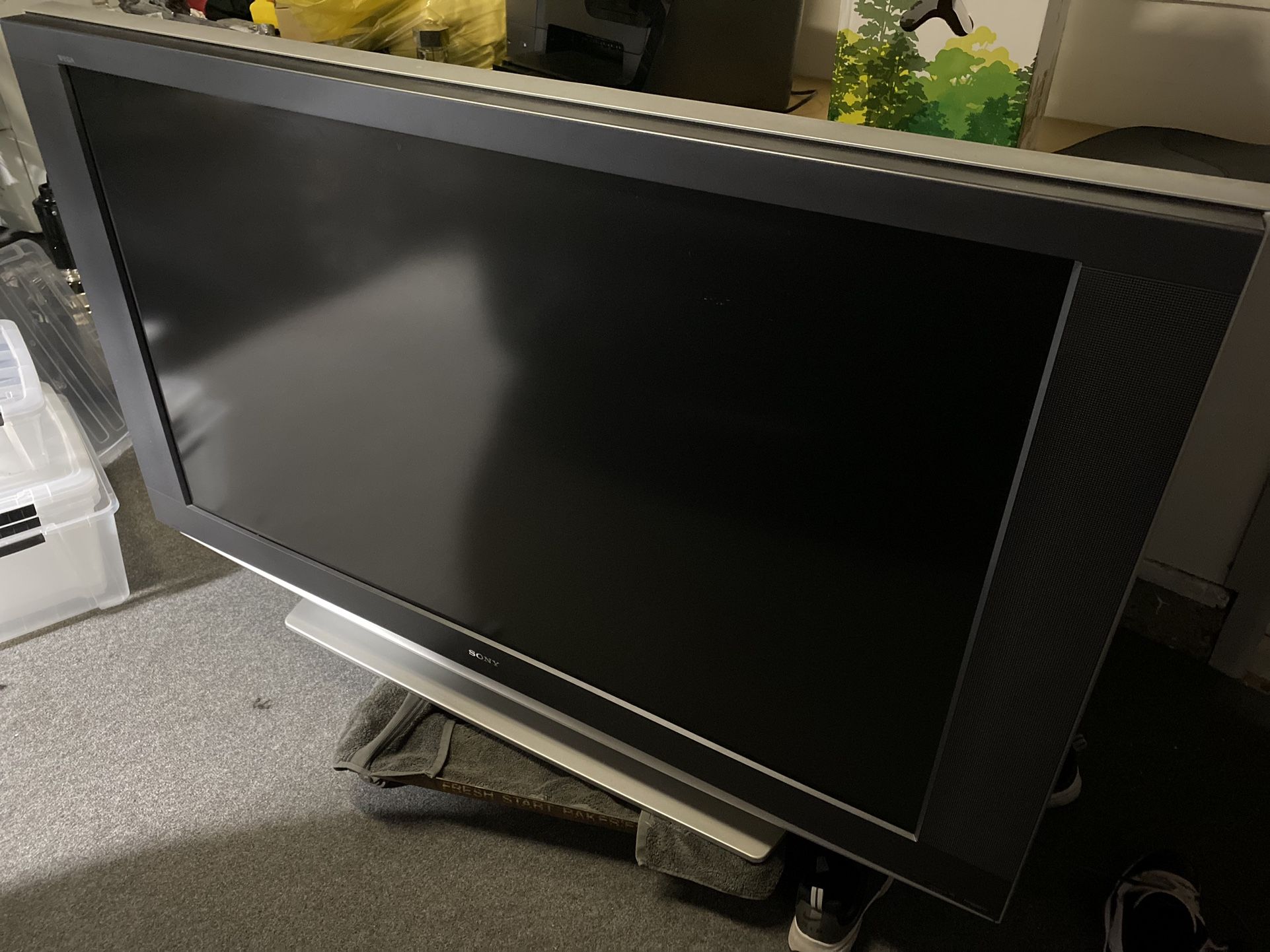 60” Sony TV KDF-60WF655