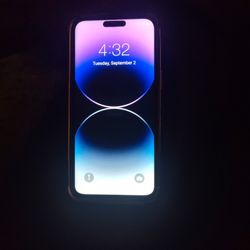 iPhone 14 Promax Unlocked Minor Crack On Back Of Phone