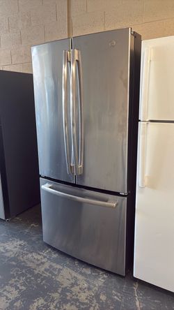 Like new GE stailenss steel refrigerator
