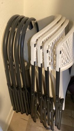 8 Chairs plastic