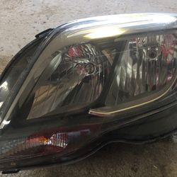Mercedes Benz GLK350 Headlight