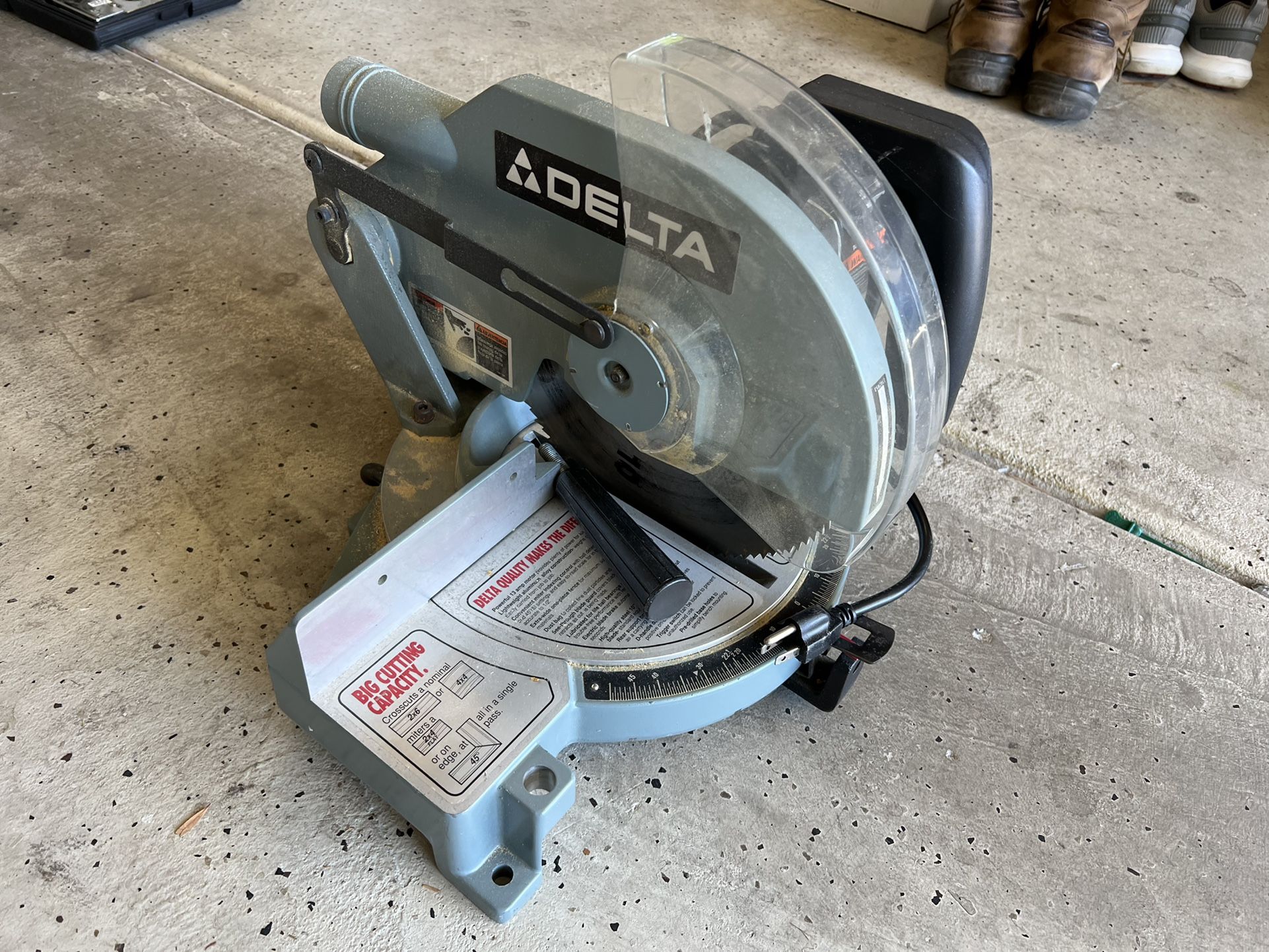 Delta 10 Power Miter Saw 36 070 for Sale in Las Vegas NV OfferUp