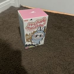 Exiting Macaroon Labubu V1 (BLIND BOX)