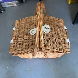 Picnic Basket 