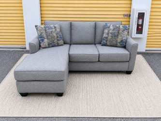 Rooms TO Go sectional