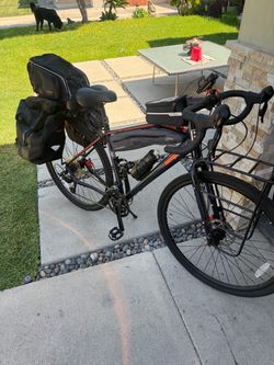 Mongoose touring road bike