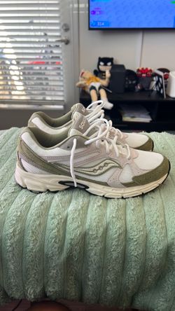 Saucony Size 9
