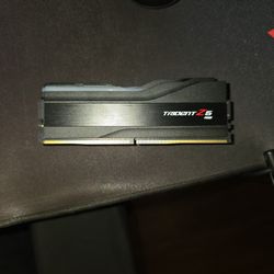 Trident Z DDR5 4x 16GB RAM Sticks