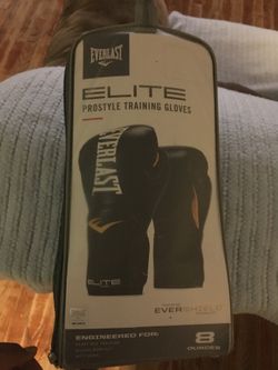 Boxing gloves
