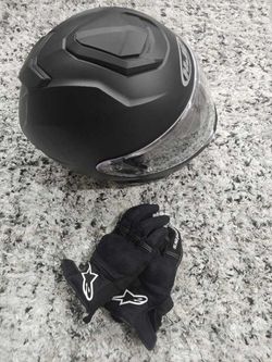 Hjc helmet with alpine gloves