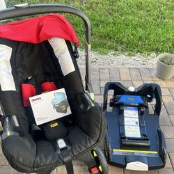 Doona Car seat / Stroller with Base 