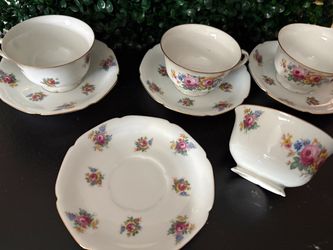 Floral Porcelain Tea Cups and Saucers Set