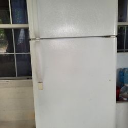 Frigidiare Fridge