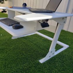 KANTEK DESKTOP RISER WORKSTATION SIT TO STAND WHITE 