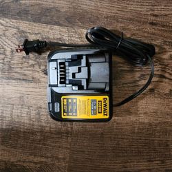 Charger dewalt 20v
