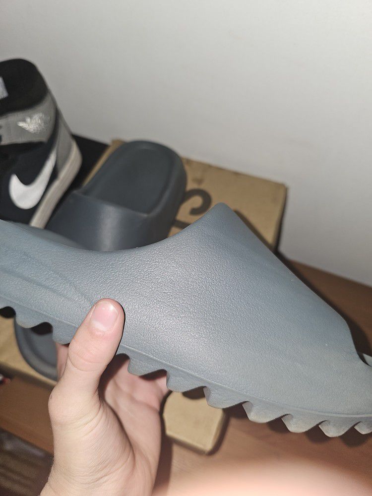 Grey Yeezy Slides With Box