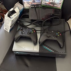 Xbox One. Halo 5 Limited Edition.