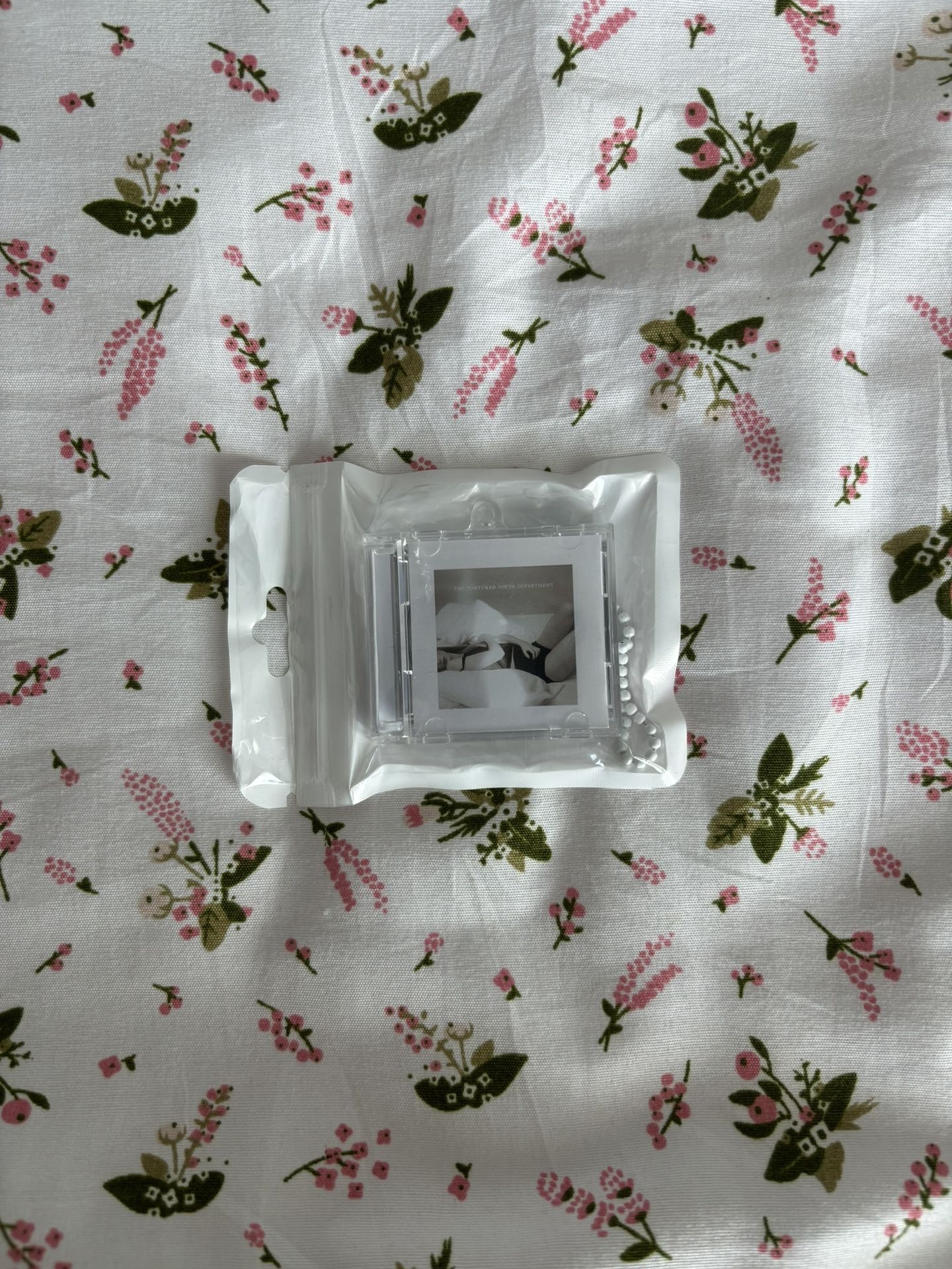 Taylor Swift NFC mini album