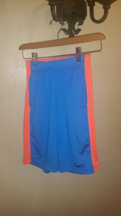 Kids Boys Nike Shorts Size Medium Fair Condition